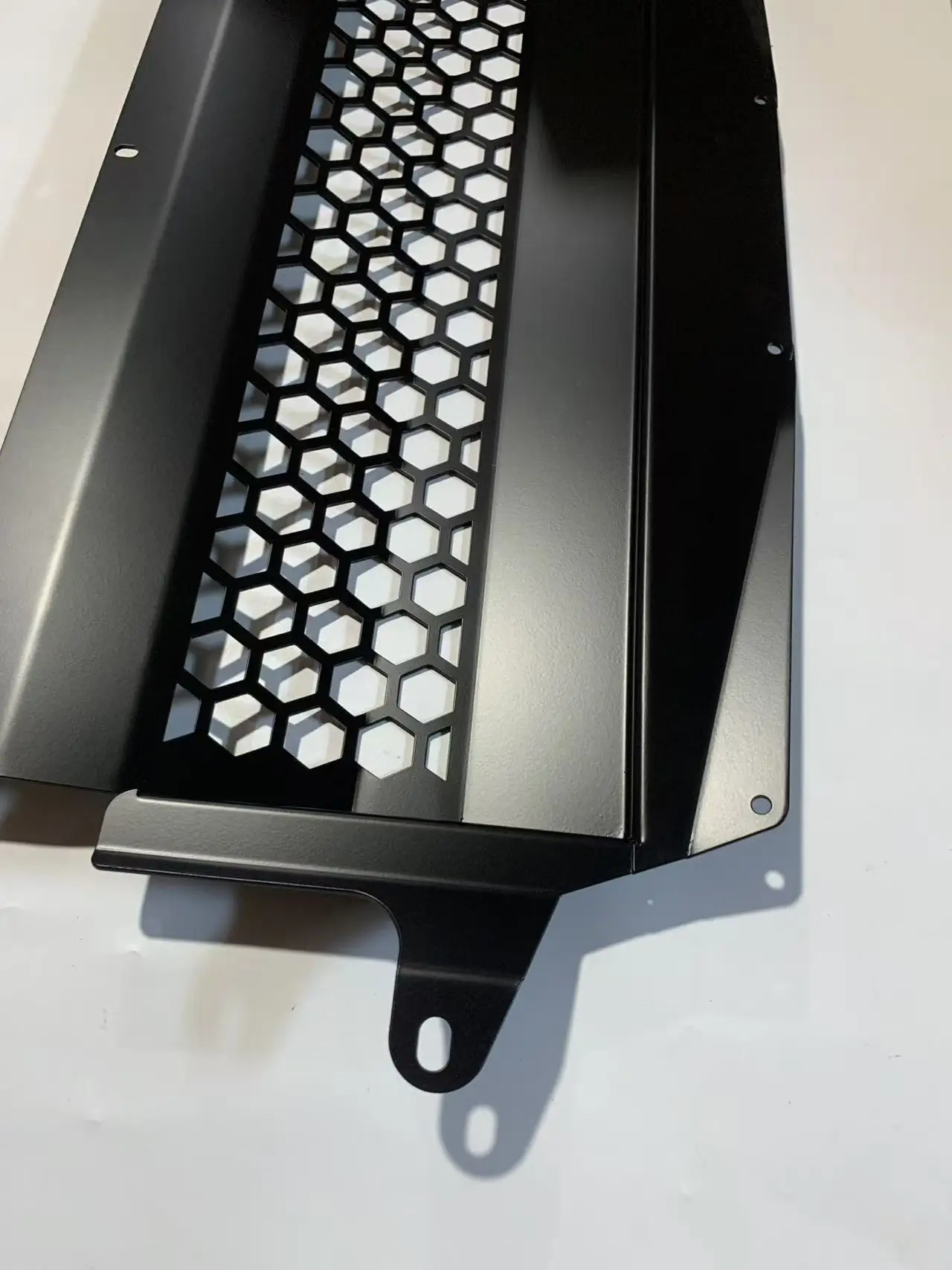 Aluminum Skid Plate F80 M3 F82 F83 M4 Oil Cooler Guard Engine Lower Guard Plate Magnesium for bm-wSTOCK