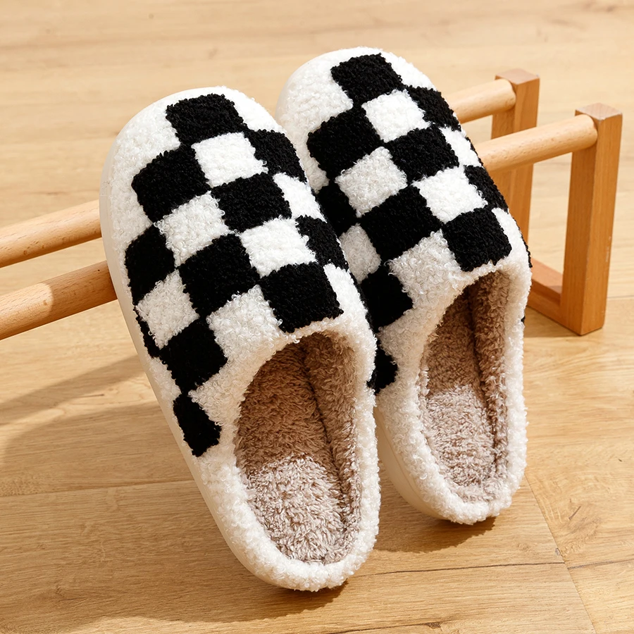 

Home Fuzzy Slippers Fashion Checker Indoor Embroidery Houseshoes Cozy Woman Winter Fluffy House Retro Checkered Bedroom Shoes