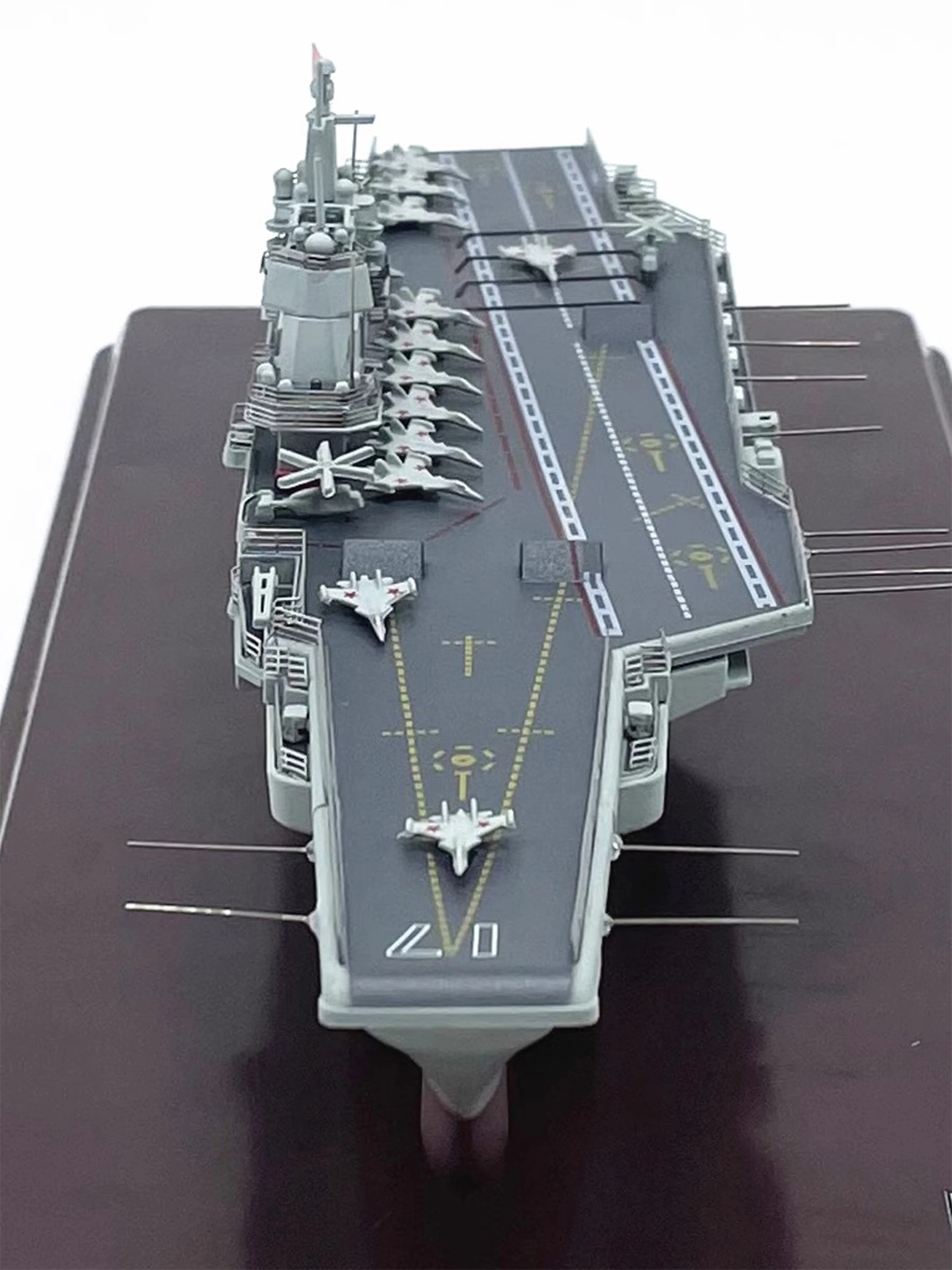 1: 1500 China Shandong Warship Model 17#  Alloy hull  Finished product collection model