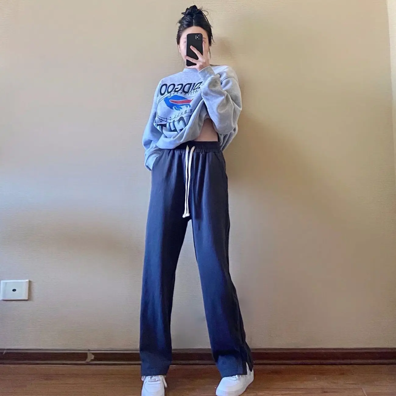 Leisure Age Reducing Fashion Foreign Style Set Women\'s Spring and Autumn Sports Top Wide Leg Pants Two Piece Set