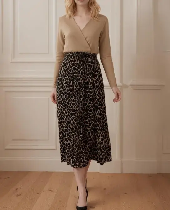 

Elegant Casual Style V-Neck Solid Color Patchwork Leopard Print Skirt Slim Fit A-Line Women's Knitted Long Sleeved Dress