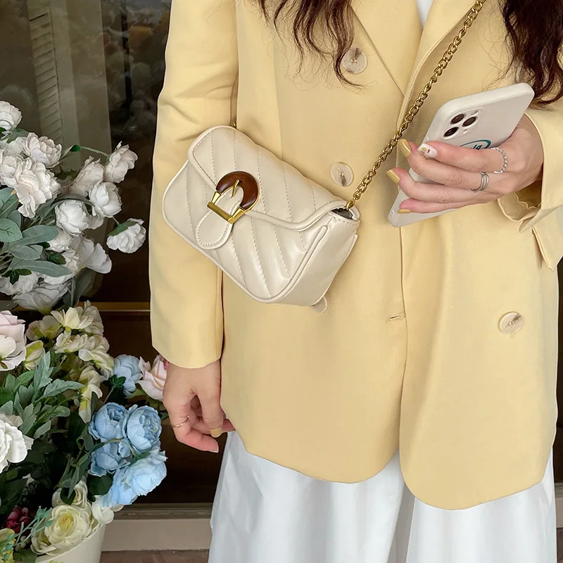 

Fashionable Versatile Chain Texture High Quality Crossbody Small Bag 2024 New Shoulder Square Bag for Women Commuting