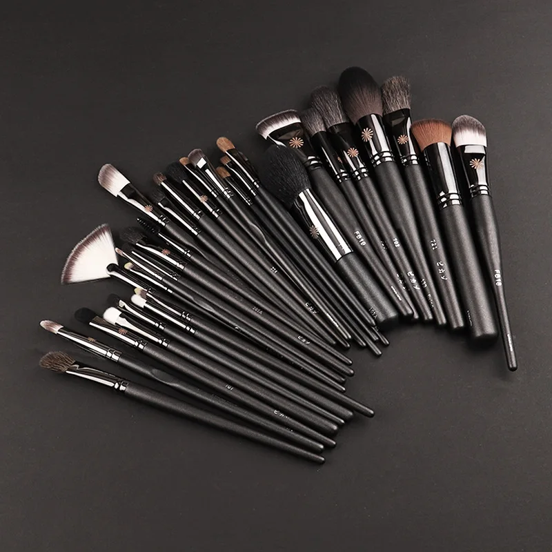 Pony P Series Makeup Brush High Quality Animal Hair Loose Powder Foundation Blush Eye Shadow Concealer Brush Beauty Tools Women