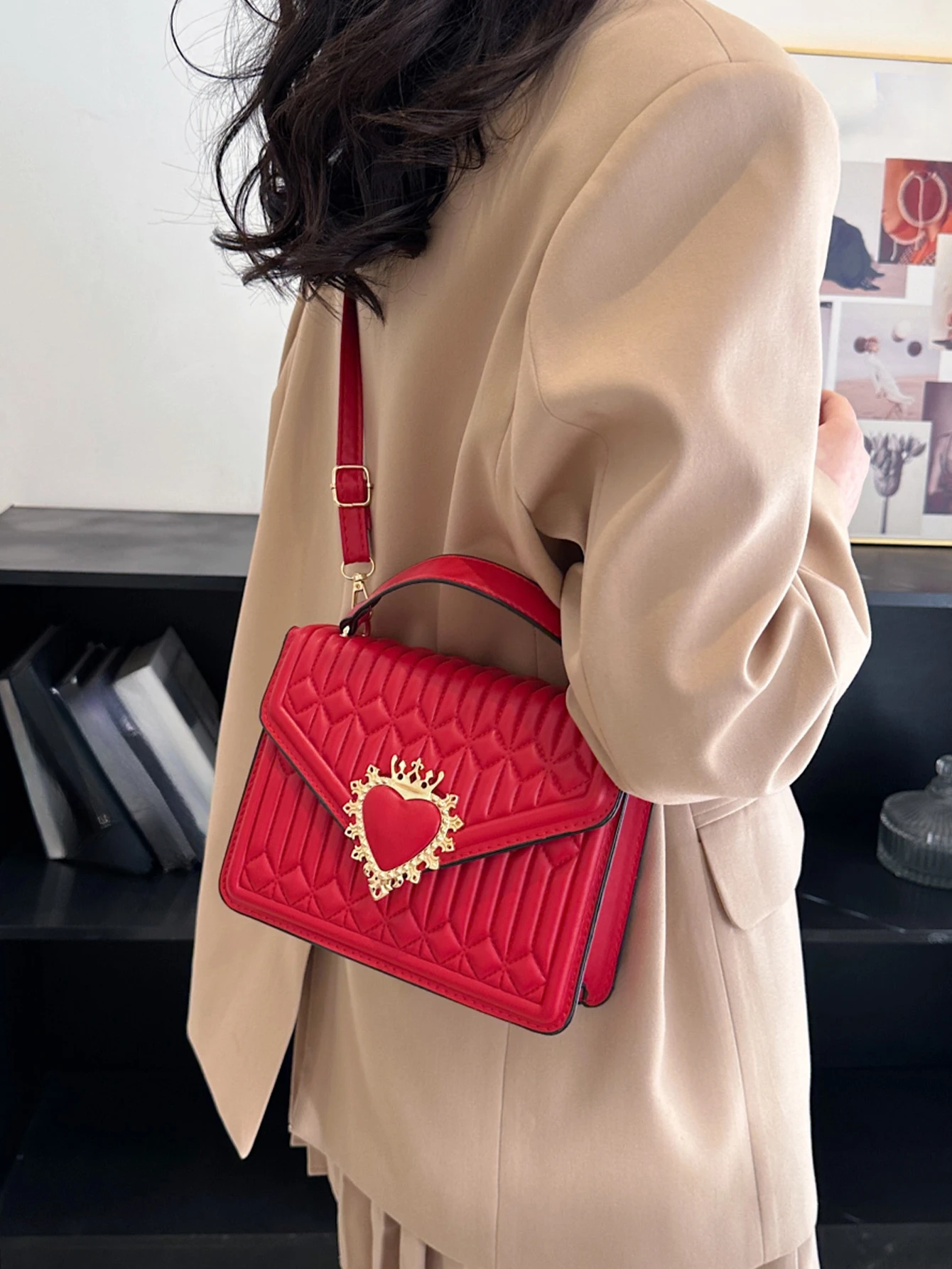 Fashionable New Valentine\'s Day PU Leather Strap With Metal Buckle Decoration Adjustable Shoulder Strap Women\'s Handbag