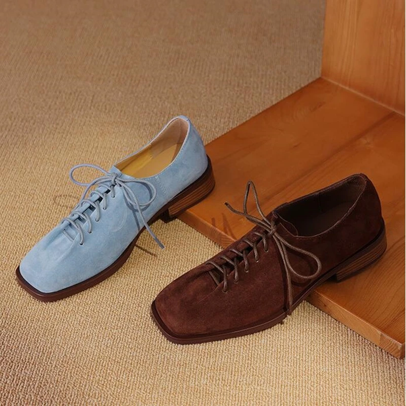 2024 nuevo estilo de cuero genuino mocasines de tacón bajo de moda con cordones zapatos Oxford primavera y otoño Brogues Mule