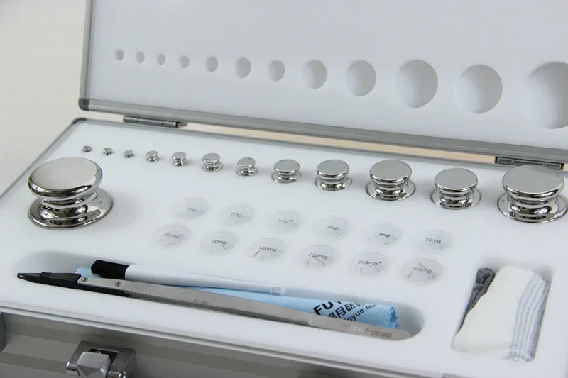 E2 اختبار التوازن الإلكتروني غير المغناطيسي معايرة الوزن الفولاذ المقاوم للصدأ سلسلة الراقية 1 ملغ-1 كجم