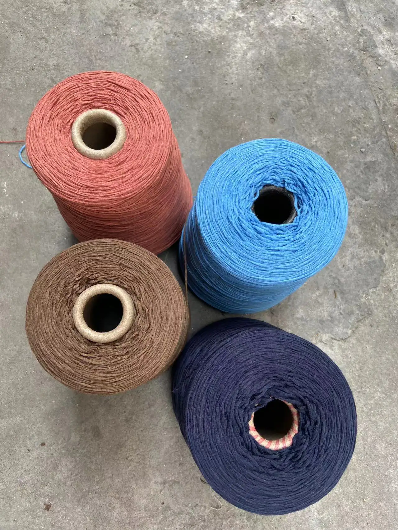 

Пряжа 78% хлопок, 22% нейлон, для крючкового вязания, для сумок, ковров, игрушек, летняя, для ручного вязания, для ткани, аксессуаров, ремней, шапок, шарфов