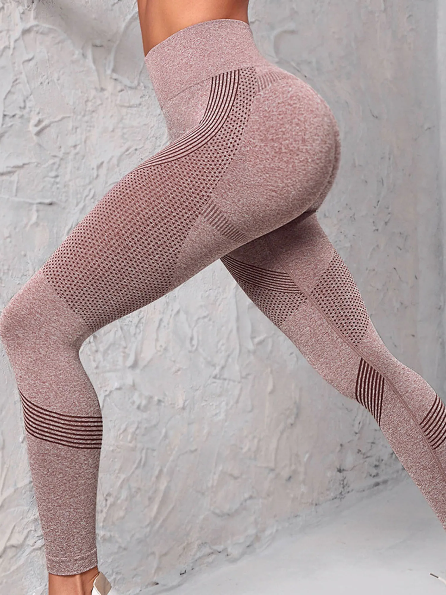 Leggings de compressão de cintura alta com tecnologia de levantamento de bumbum para mulheres – Calças de ioga com controle de barriga e design de contorno elástico