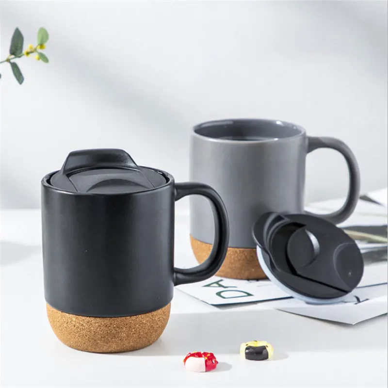 Ceramic Coffee Cup Mug With Lid Splash Proof Insulated Cork Bottom Teacup Pottery Handle Heat-resistant Coffee Christmas Mug