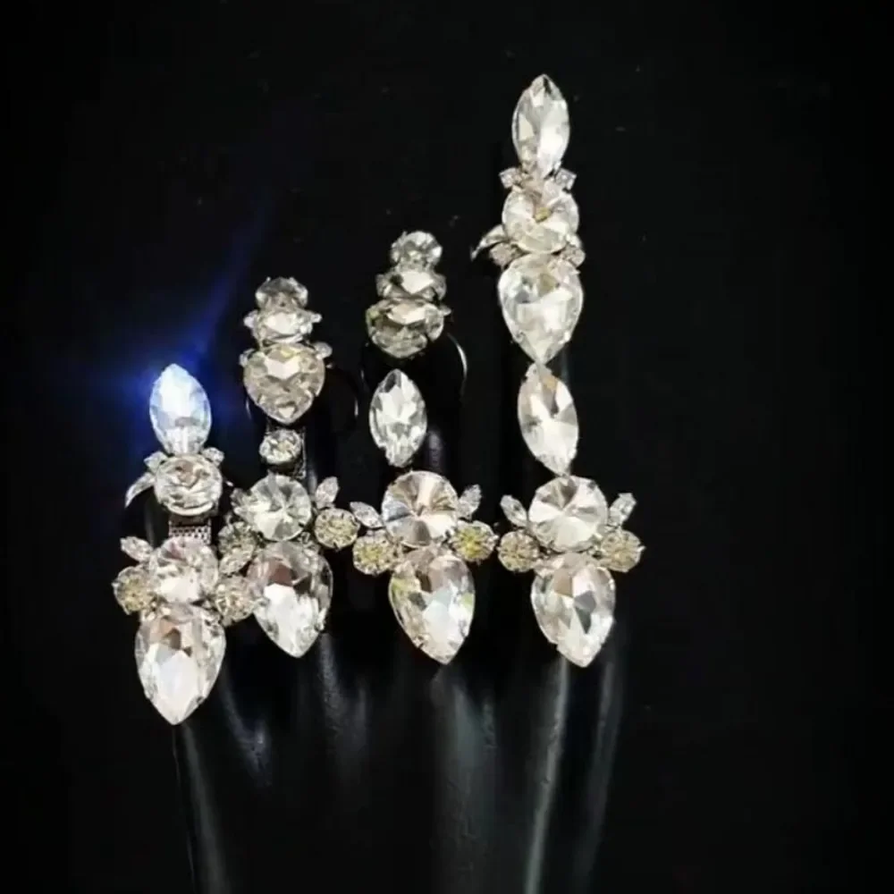 Handmande Crystal Geometric Flower 4 PCS Finger Open Rings Sets for Women Party Jewelry Rhinestone Acrylic Adjustable Rings Gift