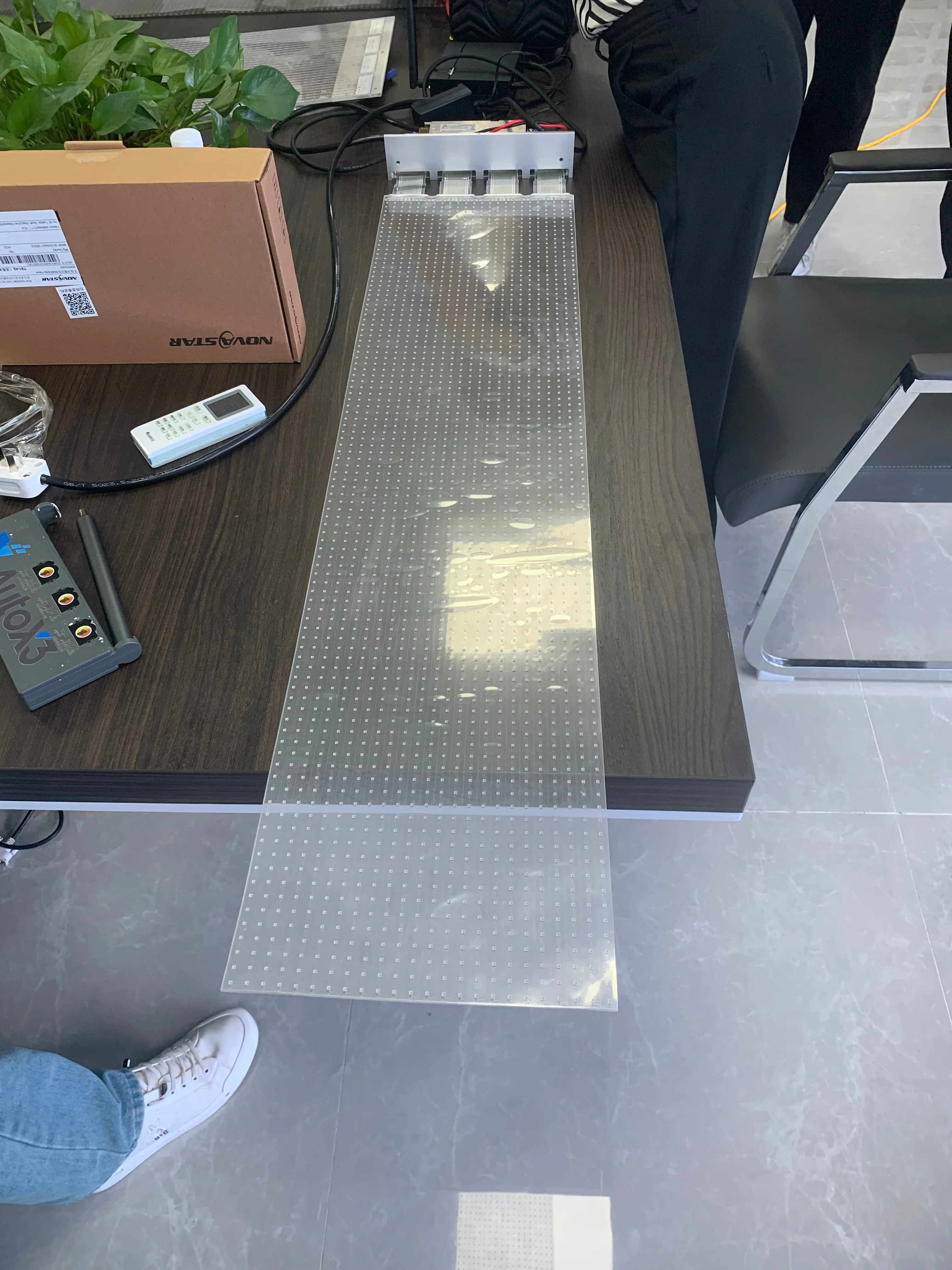 Light Emitting Diode Scroll Display Transparante Light Emitting Diode Filmscherm Reclame Flexibele glazen Light Emitting Diode