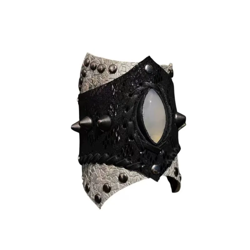 Dark Night Raven Dark Snake Pattern Visual Pioneer Customized Leather Bracelet Accessories