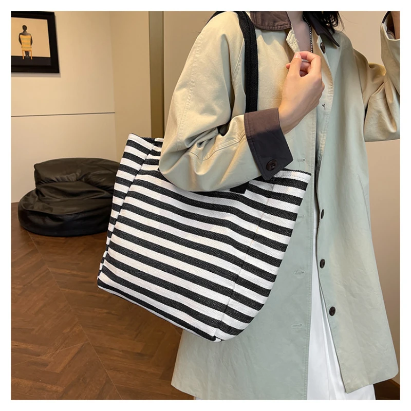 

Large Capacity Striped Canvas Tote Bag for Women Work Commute Shoulder Bag Eco-Friendly Fashionable Grocery Shopping Bag