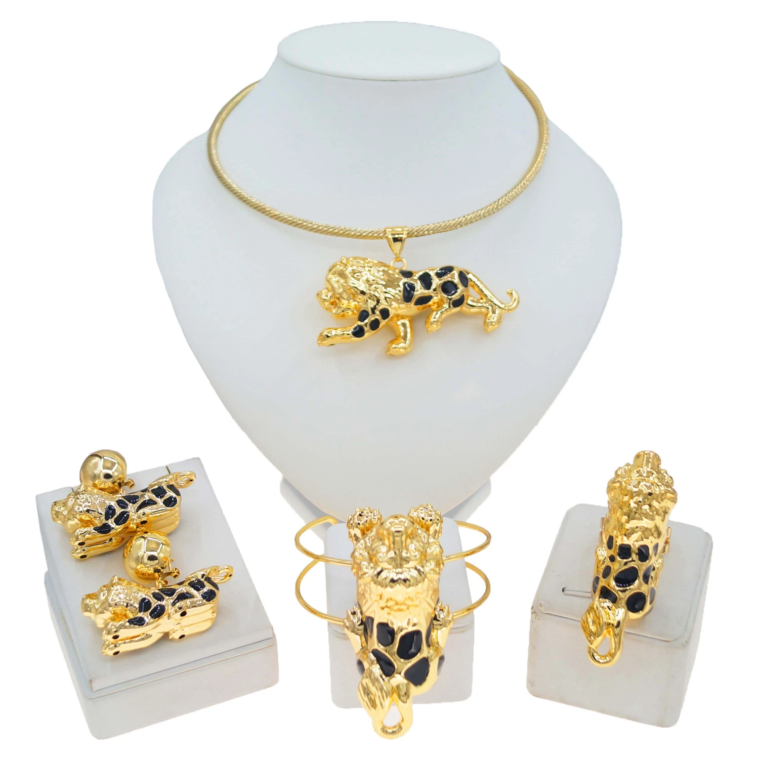 Nuovo arrivo di lusso leopardo placcato oro quattro set di gioielli per le donne splendido collare Fine fascia Aretes Anillos gioielli per feste