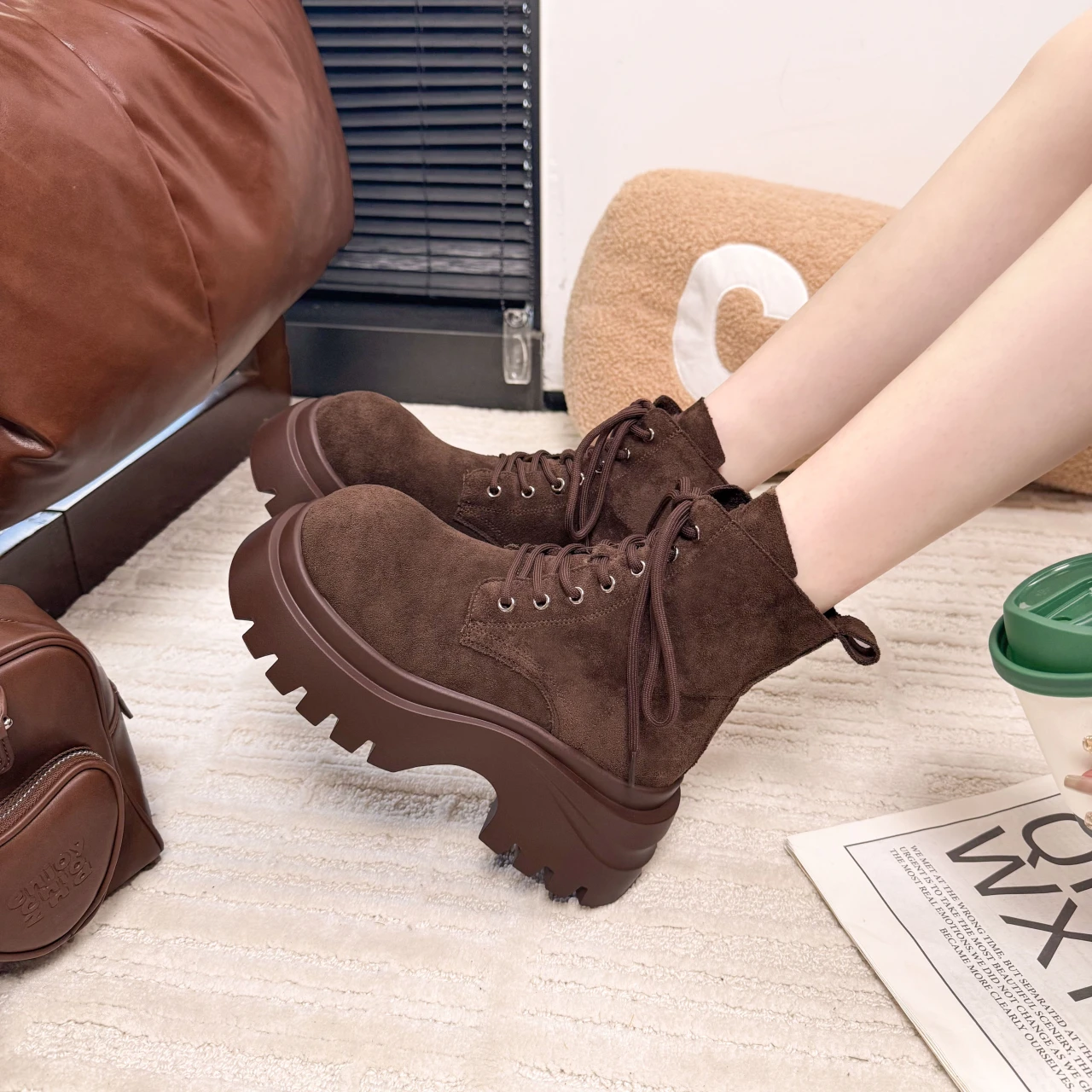 

Женские ботинки 2026: Новые осенние ботинки из натуральной кожи, винтажные коричневые, на толстой подошве, повседневные, увеличивающие рост