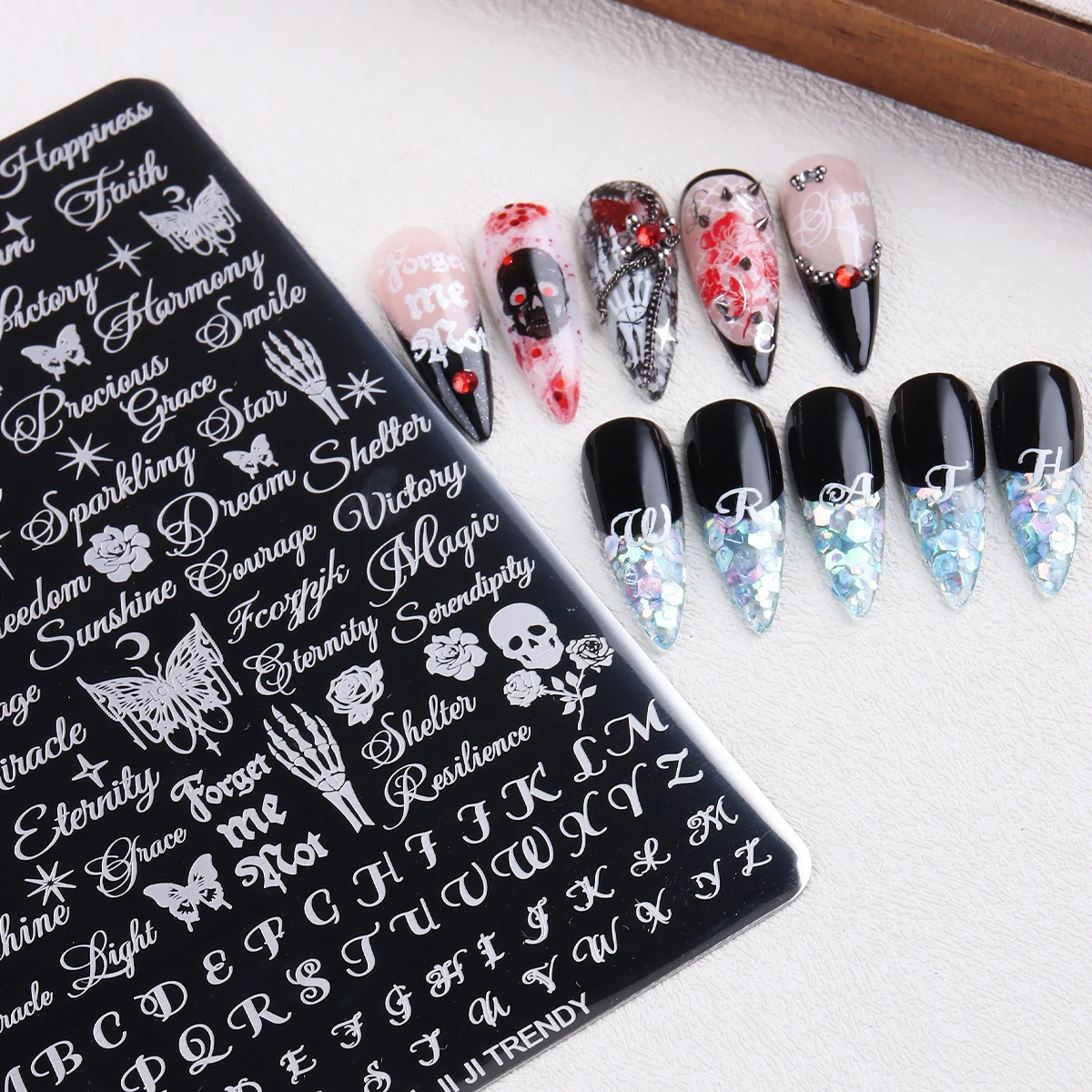 Gotycka płytka do stemplowania – Nail Art Gothic recenzja i cena