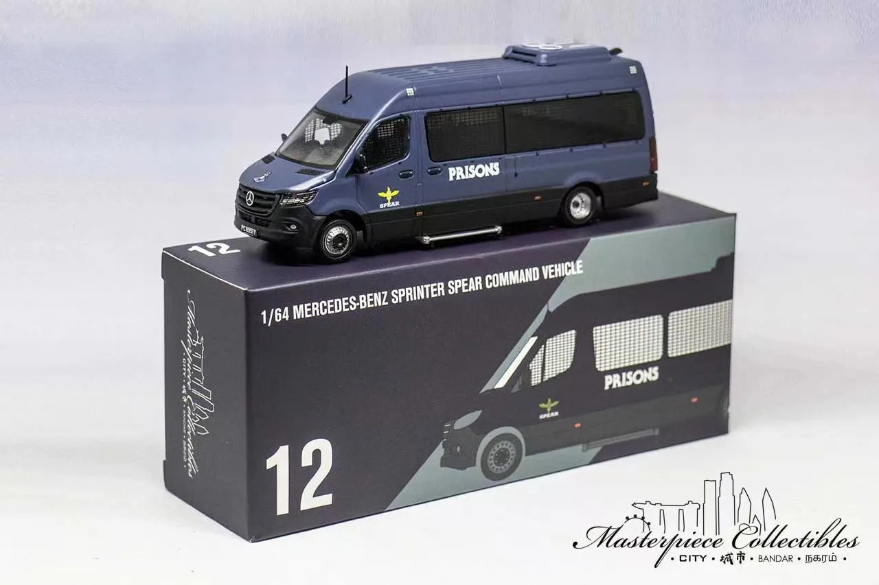 Masterpiece Collectibles 1/64  SPRINTER SPEAR COMMAND VEHICLE Collection of die-cast alloy car model ornaments