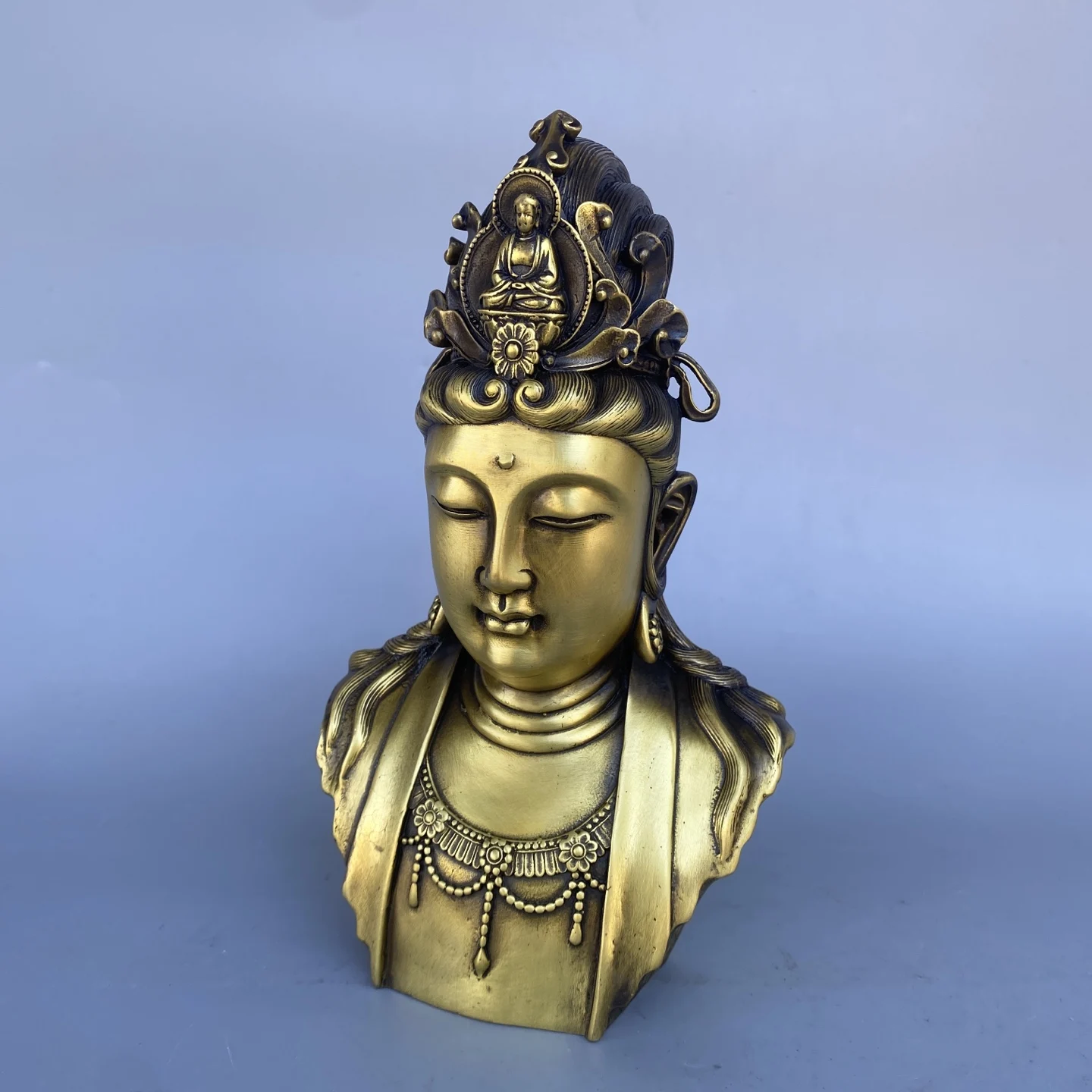 Pure Copper Guanyin Bust Statue - Elegant Living Room and Entryway Decor, Perfect for Home Ornamentation and Spiritual Offering