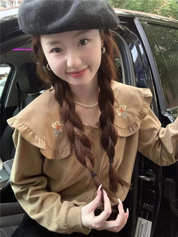 

Japanese Sweet Peter Pan Collar Embroidery Shirt Women 2025 Autumn Long Sleeve Loose Top Casual Versatile Blouse Blusas