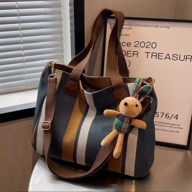 New Style Large-capacity Striped Single-shoulder Bag, Fashionable and Trendy Casual Handbag, Stylish Tote and Crossbody Bag.