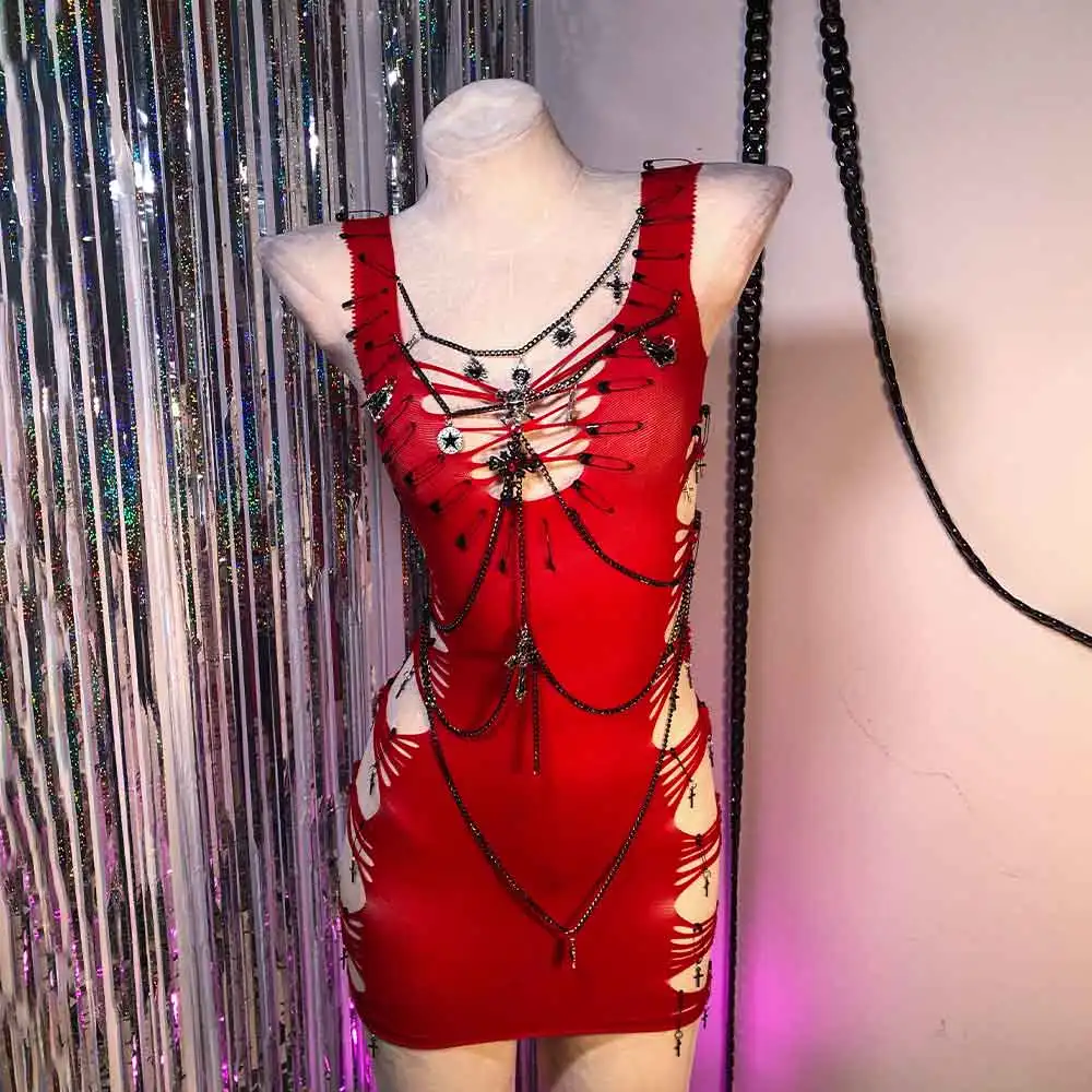 เสื้อสไตล์พังก์ร็อก กอธิค สตรีทแวร์ ประดับโซ่ น่ารัก ติดเข็มกลัด ยุค 90 กรันจ์ อีเกิร์ล กอธ รักษ์โลก ยุค Y2K ฮาราจูกุ ลายหัวกะโหลก ทำมือ DIY อีโม วัยรุ่น