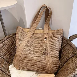 Hand-Woven Handbags Summer Ladies Woven Bag Fashion Handmade Simple Large Capacity with Tassel Pendant Shopping Handbag Tote