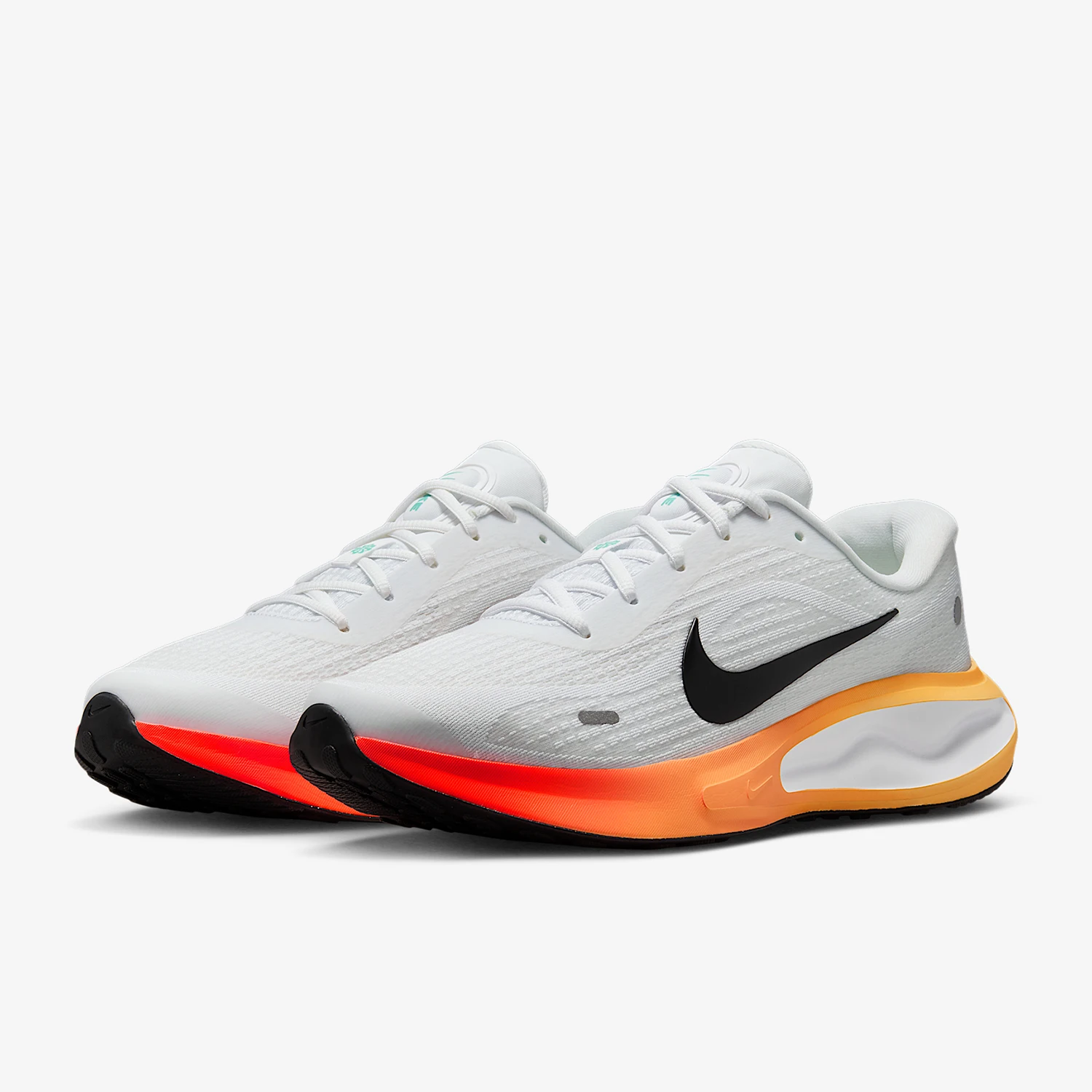 

Мужские дорожные кроссовки Nike Authentic Journey Run IH7329-101