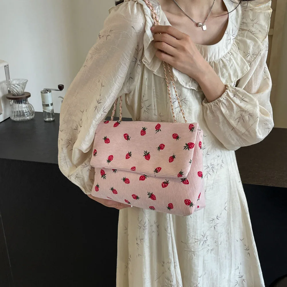 

Women Flap Shoulder Bag Large Capacity Strawberry Corduroy Crossbody Bag Chain Strap Fashion Shoulder Purse for Party Vacation