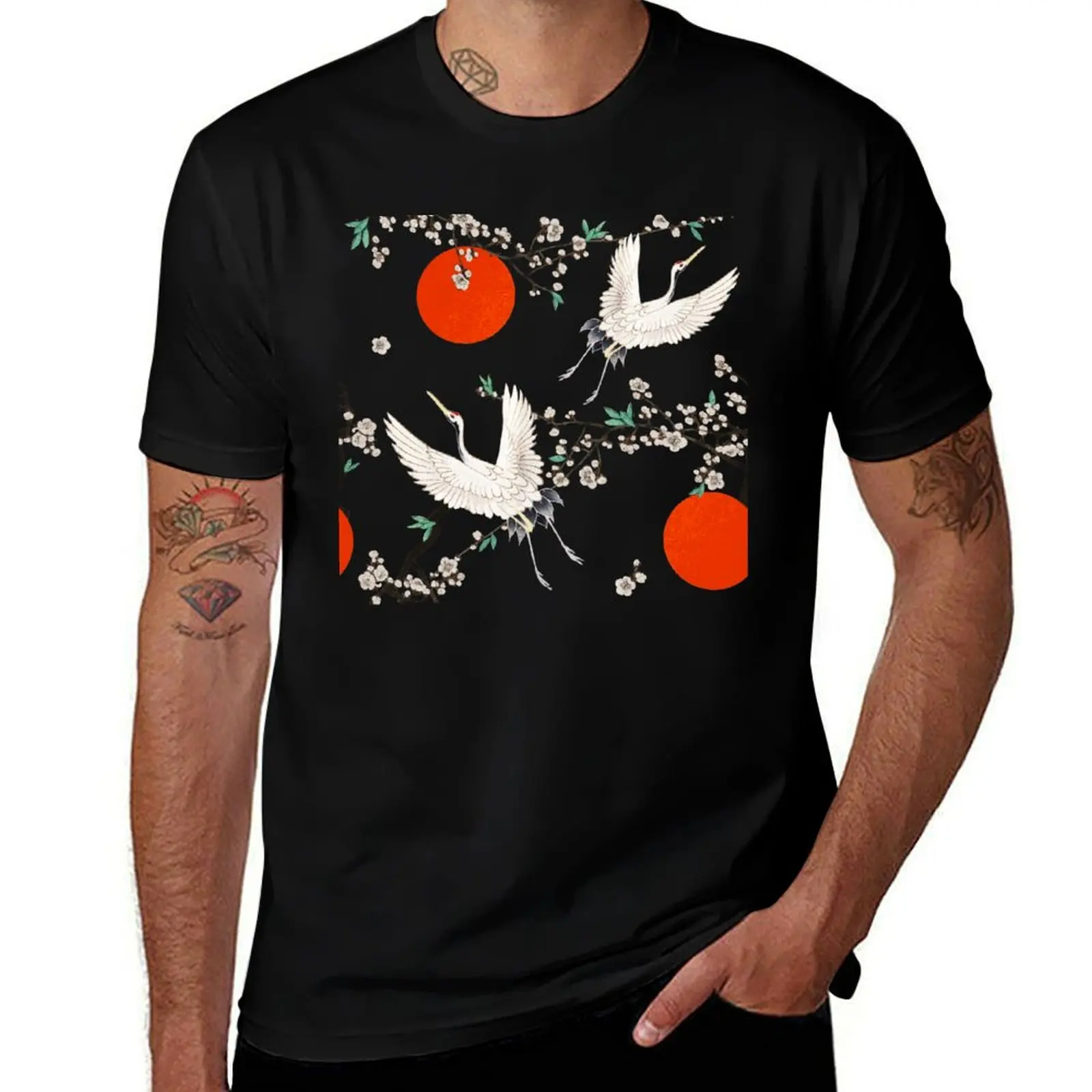 

Beautiful Japanese cranes T-Shirt Outdoor Activity Sports T-Shirt