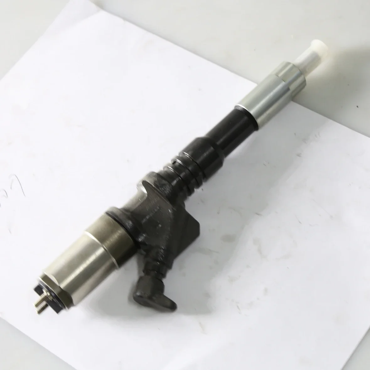 Genuine 6156-11-3300 PC400-7 PC450-7 Excavator Fuel Injector Assy