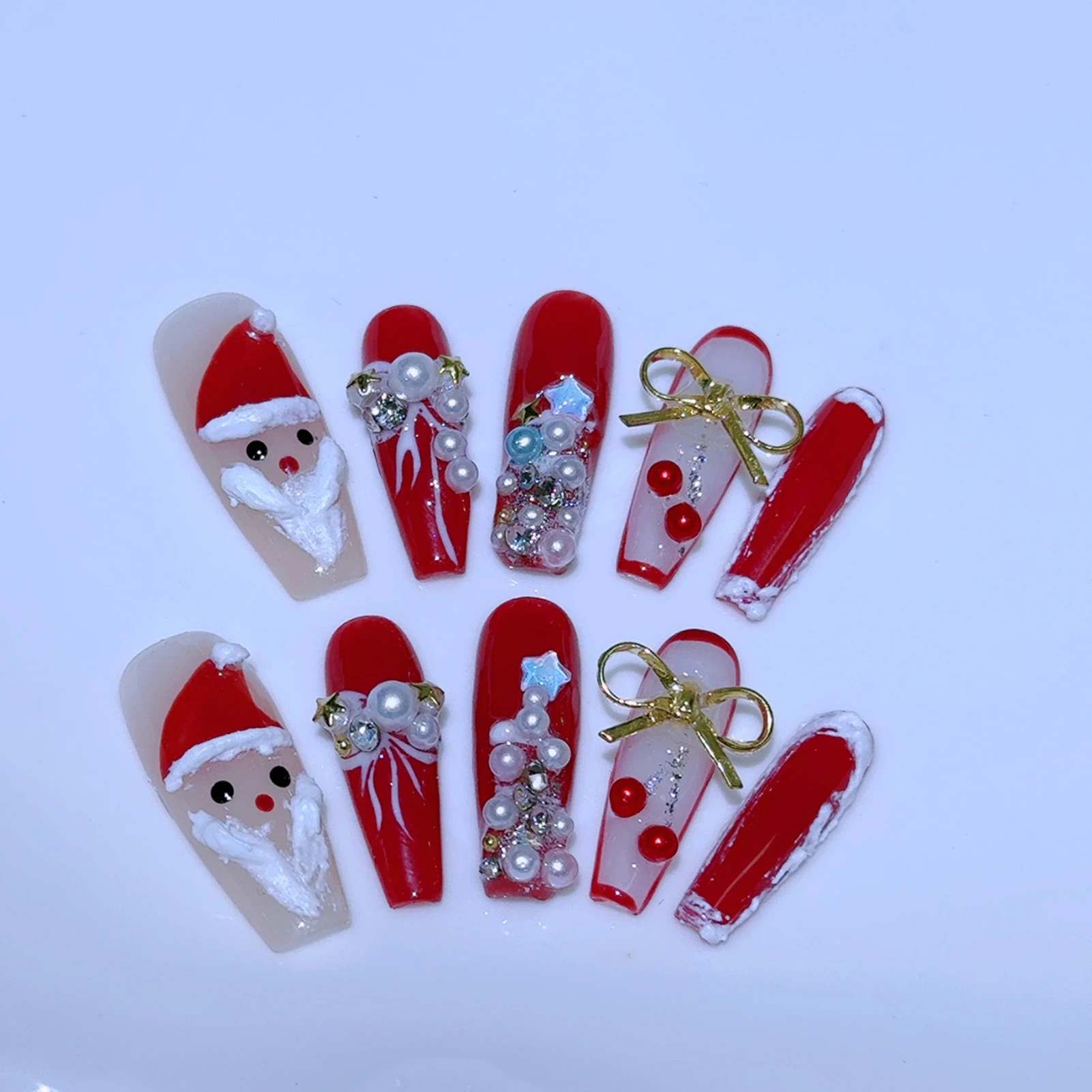 

Рождественская тема, красные накладные ногти с жемчугом, милые и очаровательные многоразовые накладные ногти для сценического выступления