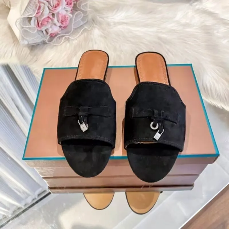 

Slippers Women Summer Wear Muller Shoes New Flat Leather Lazy Cool Slippers Versatile One-word Drag