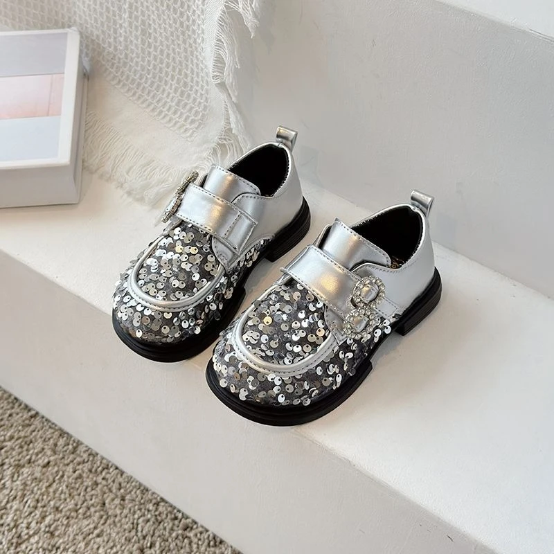 

Кожаные лоферы с блестками в британском стиле для детей, девочек, весна-осень 2026, новая детская модная обувь принцессы
