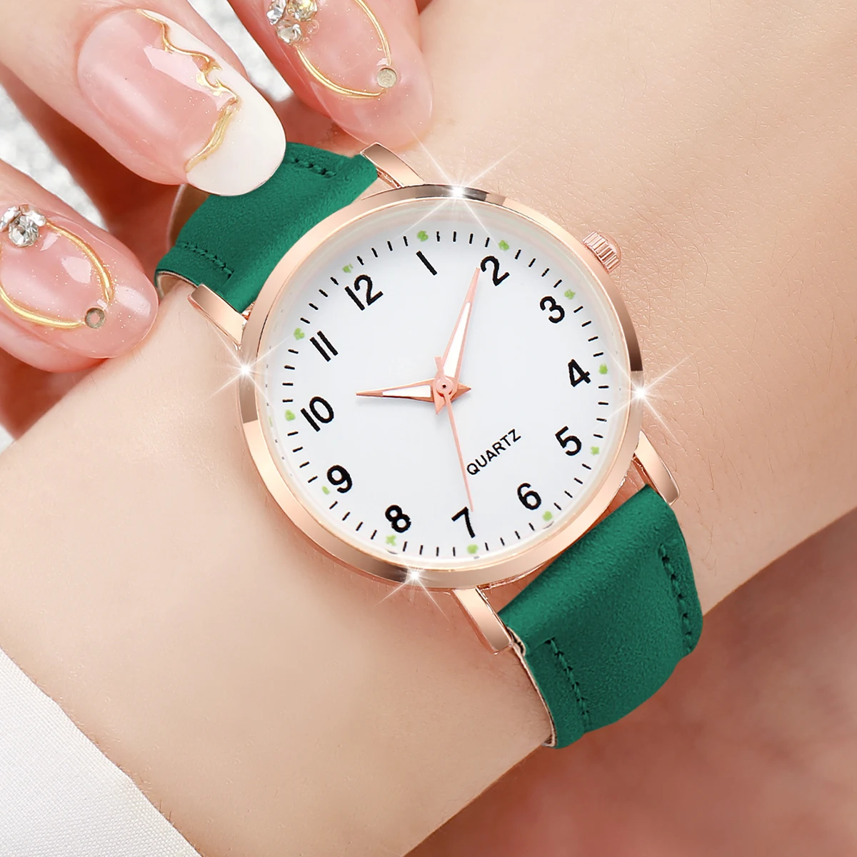 8PCS/Set Fashion Women\'s Watches Casual Arabic Dial Quartz Watch Leather Band Female Wristwatches(Without Box)