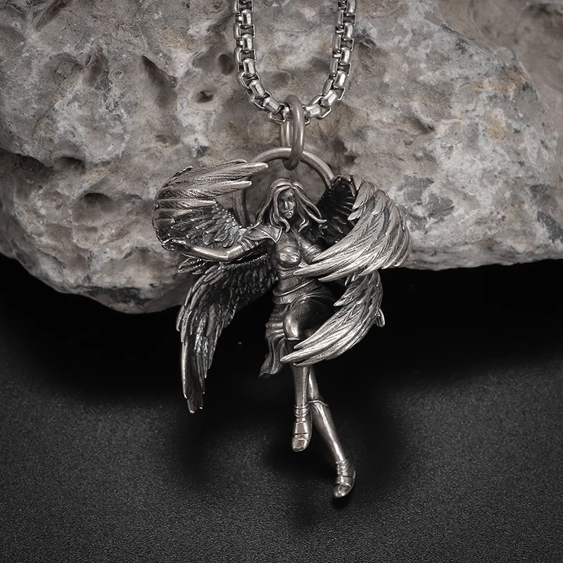 Fashionable Excalibur Four-Winged Valkyrie Pendant Necklace Men and Women Personalized Cosplay Amulet Jewelry Couple Gift