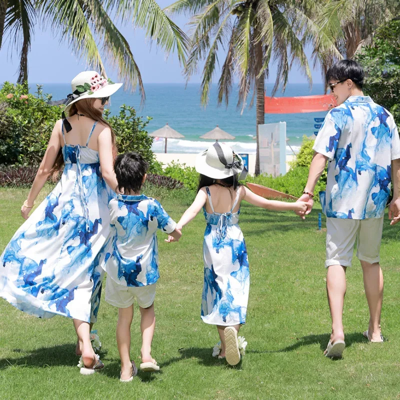 Holiday Resort Family Matching Blue Clothes Vacation Look Daughter Mom Dress Father and Son Beach Tops + Shorts 2 Piece Outfits