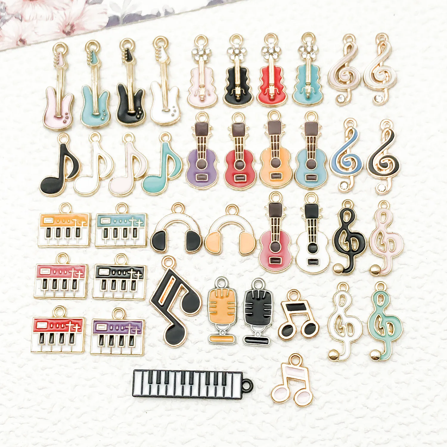 

Mixed 40 piece zinc alloy drip oil music symbol set series, DIY jewelry making craft accessories, holiday fashion accessories