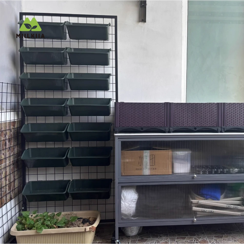 Outdoor Vertical Garden Planter with Water Separator – Wall-Mounted Stackable Pot for Herbs, Vegetables & Flowers