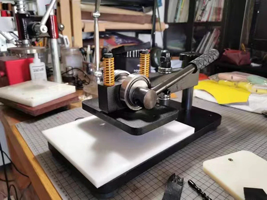 

2026 NEWManual Punch Press, Pressure Cutting Tool, Punch Press, Leather Indentation Cutting Machine