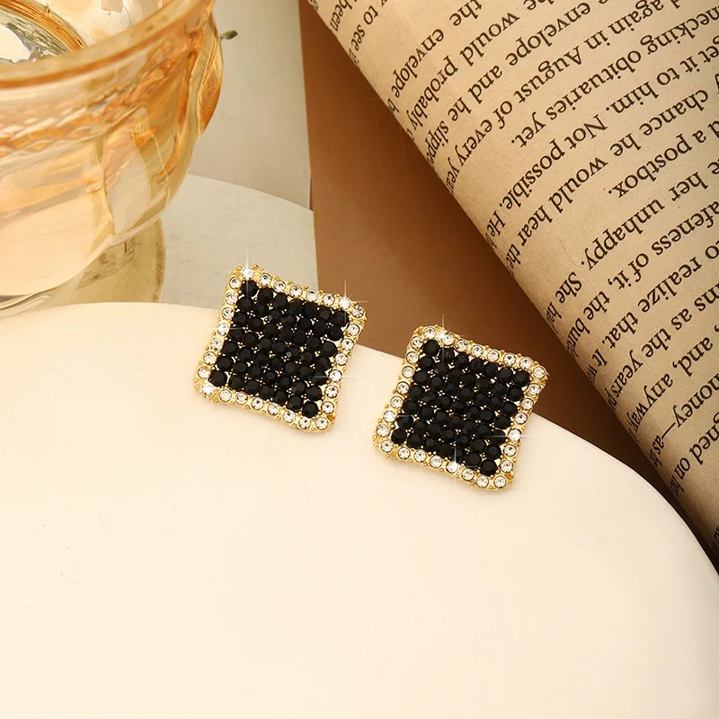 Minimalist Square Stud Earrings for Women/Men Micro Paved CZ Stone Fashion Versatile Couple Earrings Trend Jewelry