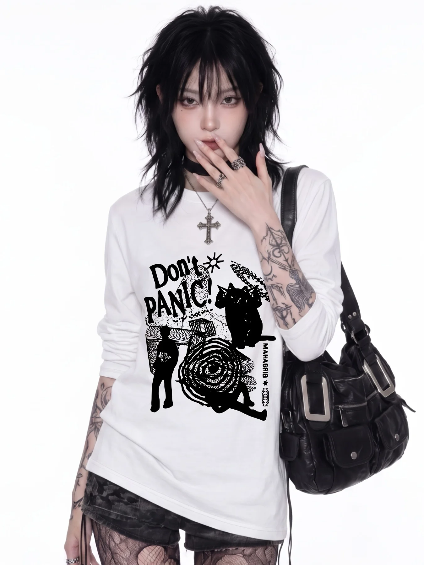 Y2k Hand Drawn Black Shadow Black Cat Print Loose and Slimming Versatile Base Shirt, Casual Sports Long Sleeved T-shirt Top