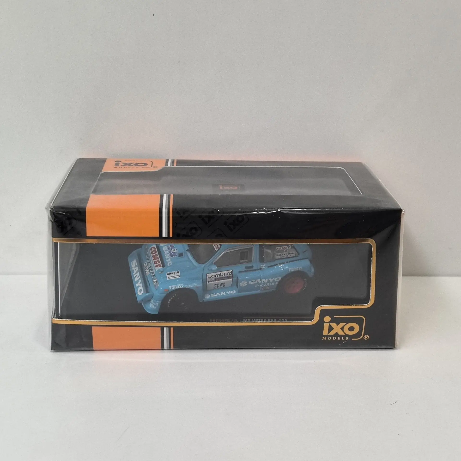 Diecast Ixo 1:43 Sc…