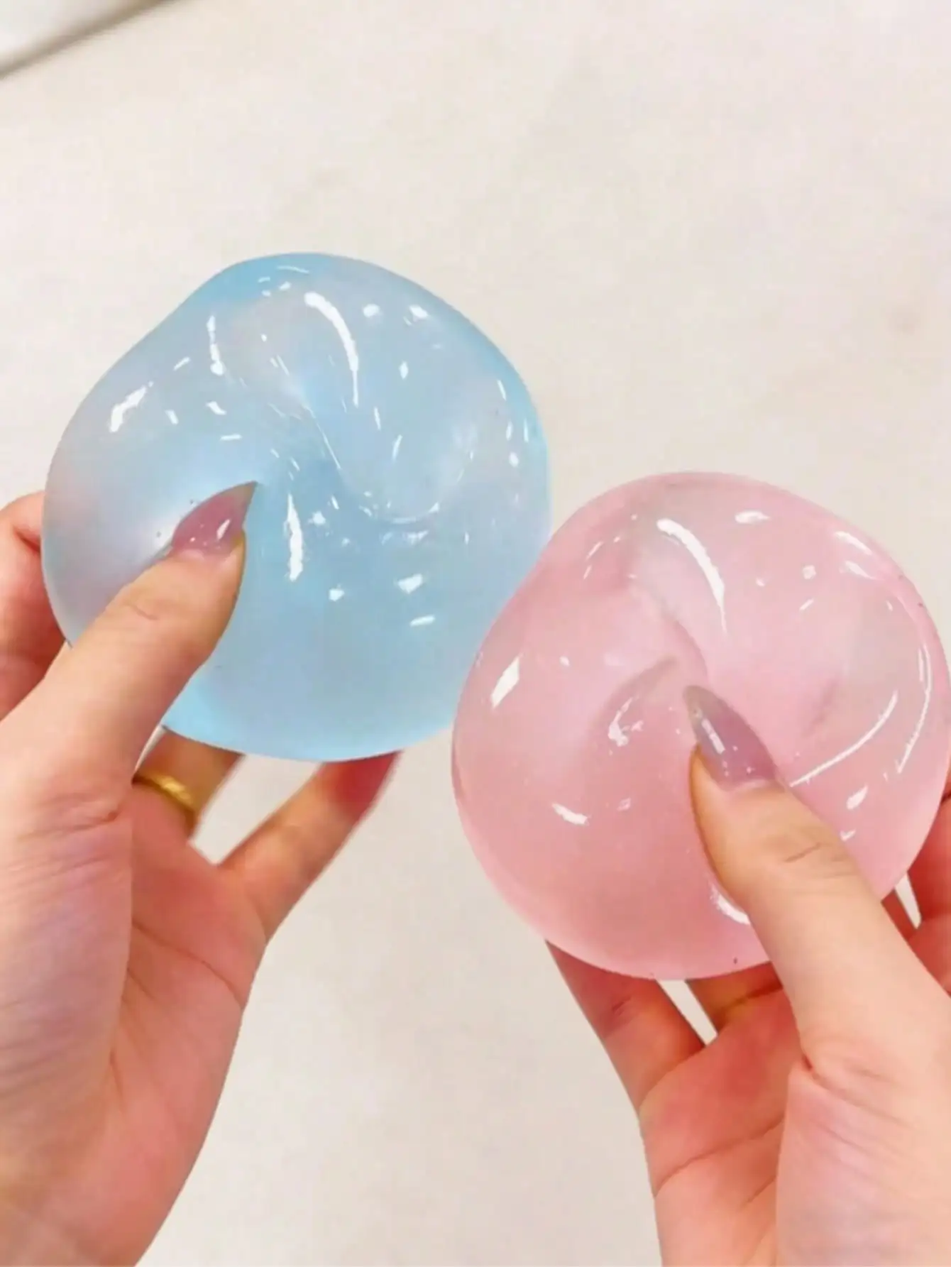 1pc Moldable Slow Rebound Translucent Ice Hockey Squeeze Toy Handmade Squeezing Ball, Stress-Relieving Squeezing Toys Slow Rebound Pressure Relief Toy Anxiety Relief Toy, The Texture Feels Similar To A Squeezable Malt Candy Toy. Fidget Toy, Hand Stress Re