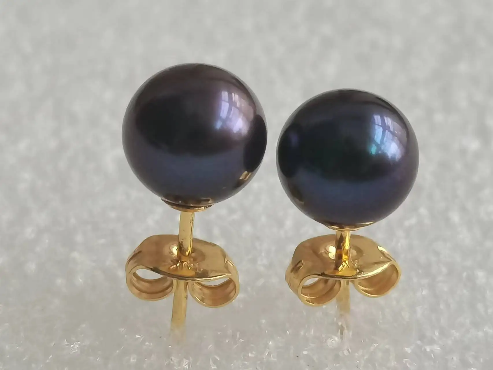 Amazing AAAAA 7.5-8mm Natural Tahaitian China Black Pearl Earrings 14k+box