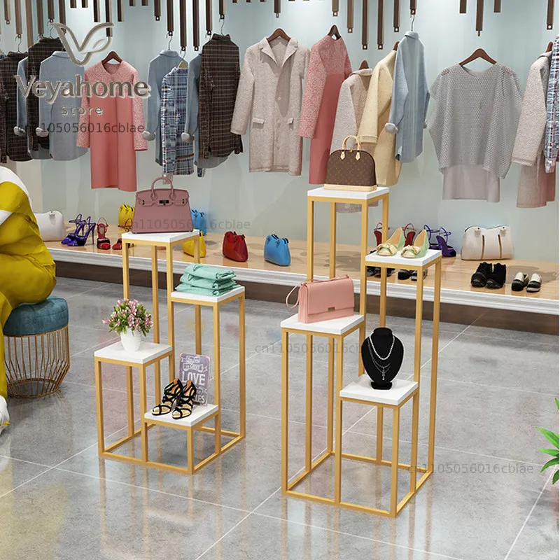 Clothing store window display rack decorative women's clothing store bag display rack Nakajima high and low