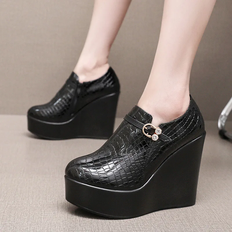 12cm Small Size 33-43 Vintage Deep Mouth Patent Leather Shoes with Fur Women Pumps 2025 Spring High Heels Platform Wedges Shoes