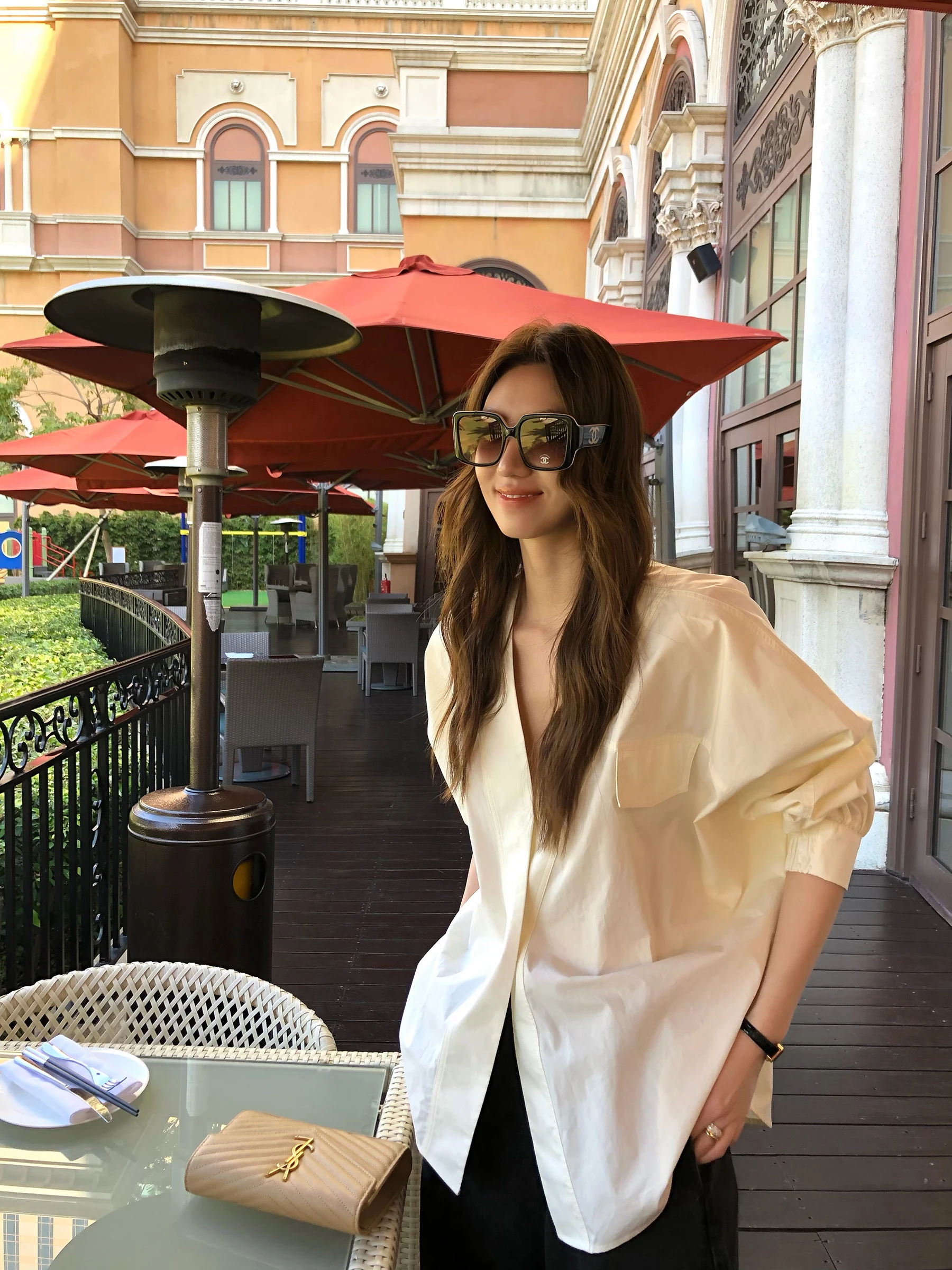 

Официальная женская блузка Gakee из чистого хлопка с рукавами «летучая мышь», весенняя, с пуговицами, повседневная, свободного кроя, дышащая, с V-образным вырезом