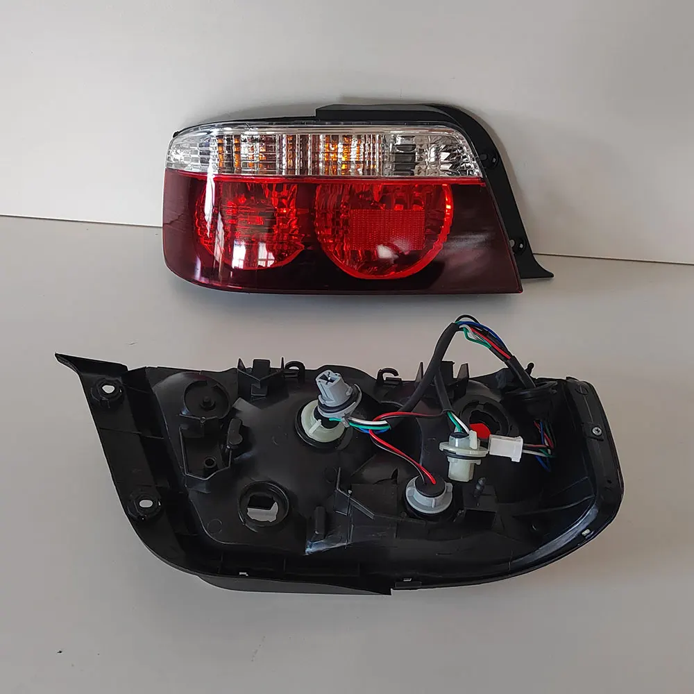 Car Tail Lamp Brake Lights for Toyota Chaser JZX100 GX100 LX100 1996-2001 Pair