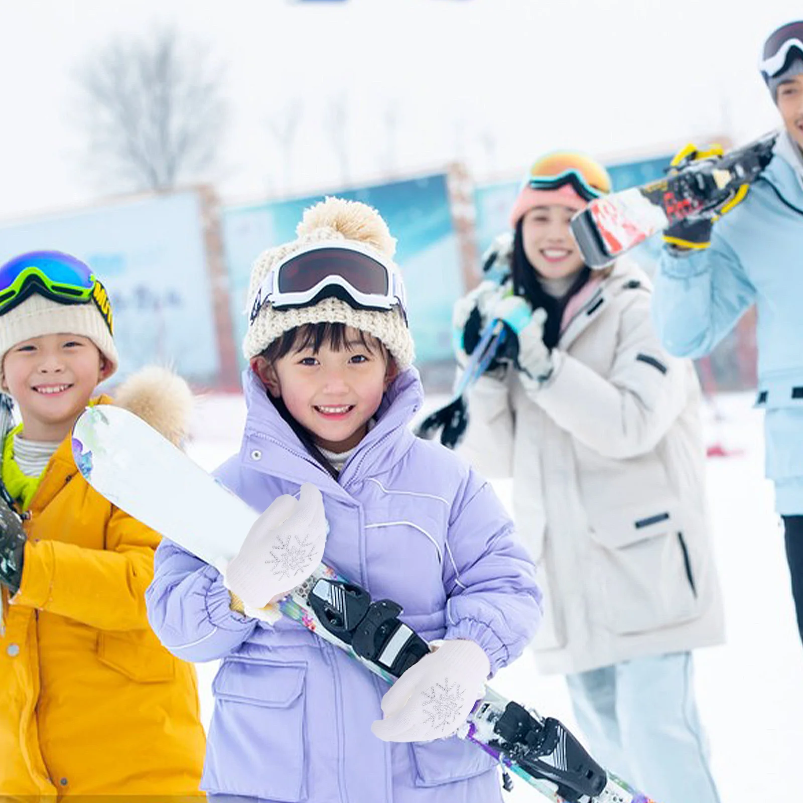 

1Pair Ice Skating Gloves Thick Knit Winter Rhinestone Snowflake Anti Slip Protective Gloves Glove Skate