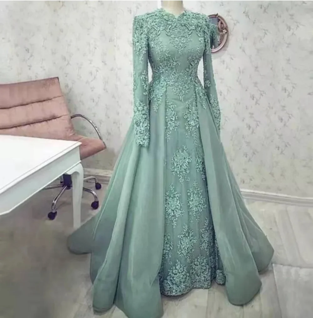 Classic Muslim Women Prom Dress Lace Appliques Detachable Train Arab Dubai Formal Evening Dress New Party Dress Bridal Gown